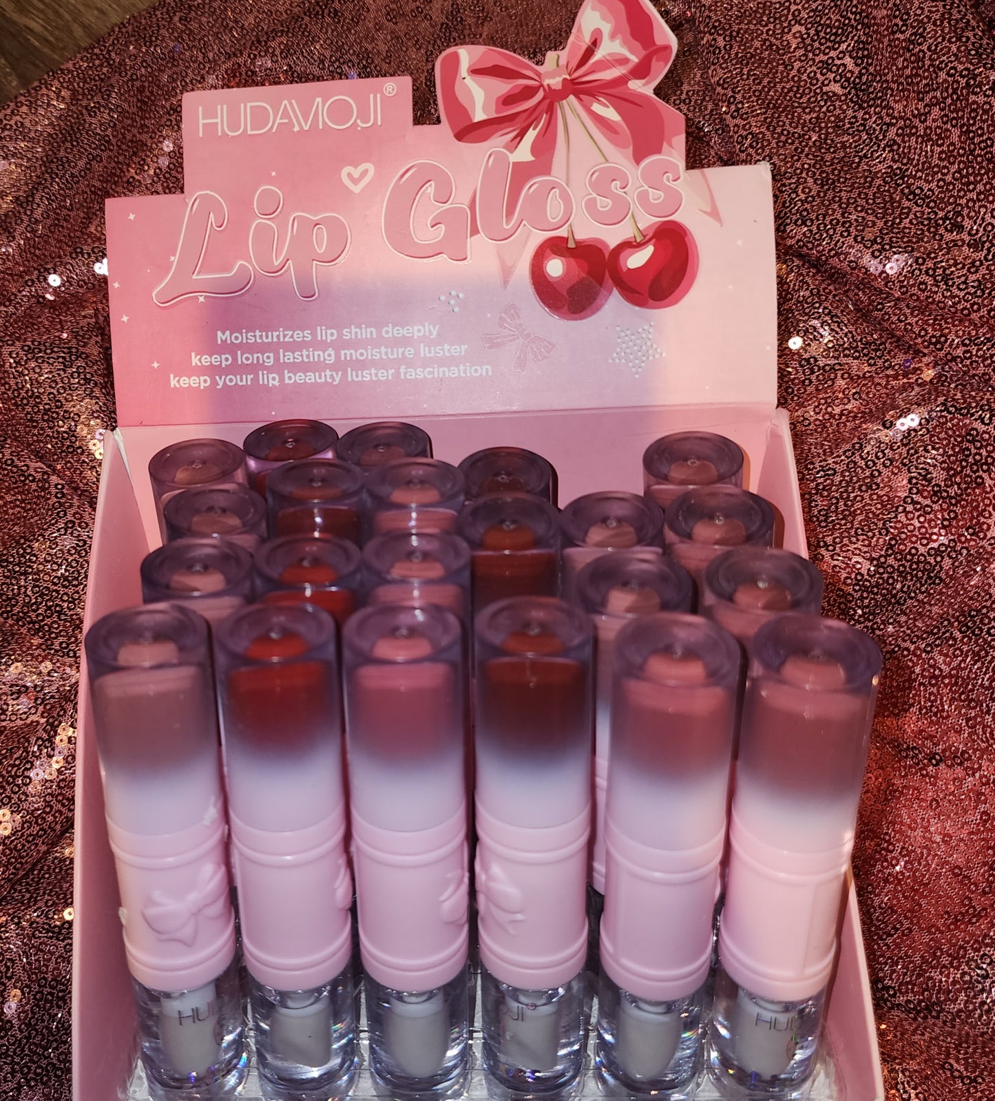 Lip gloss matte or glossy